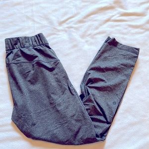 Lulu gray joggers